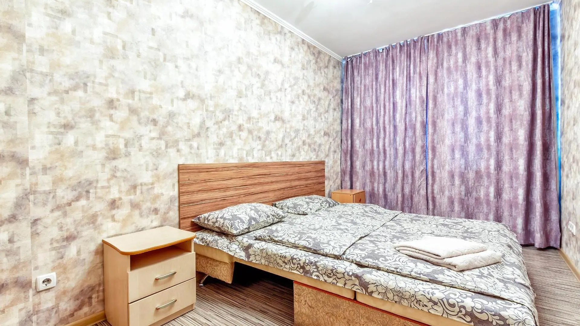 Arbat 2 Area - Traveler'S Choice In The City Center Almatı