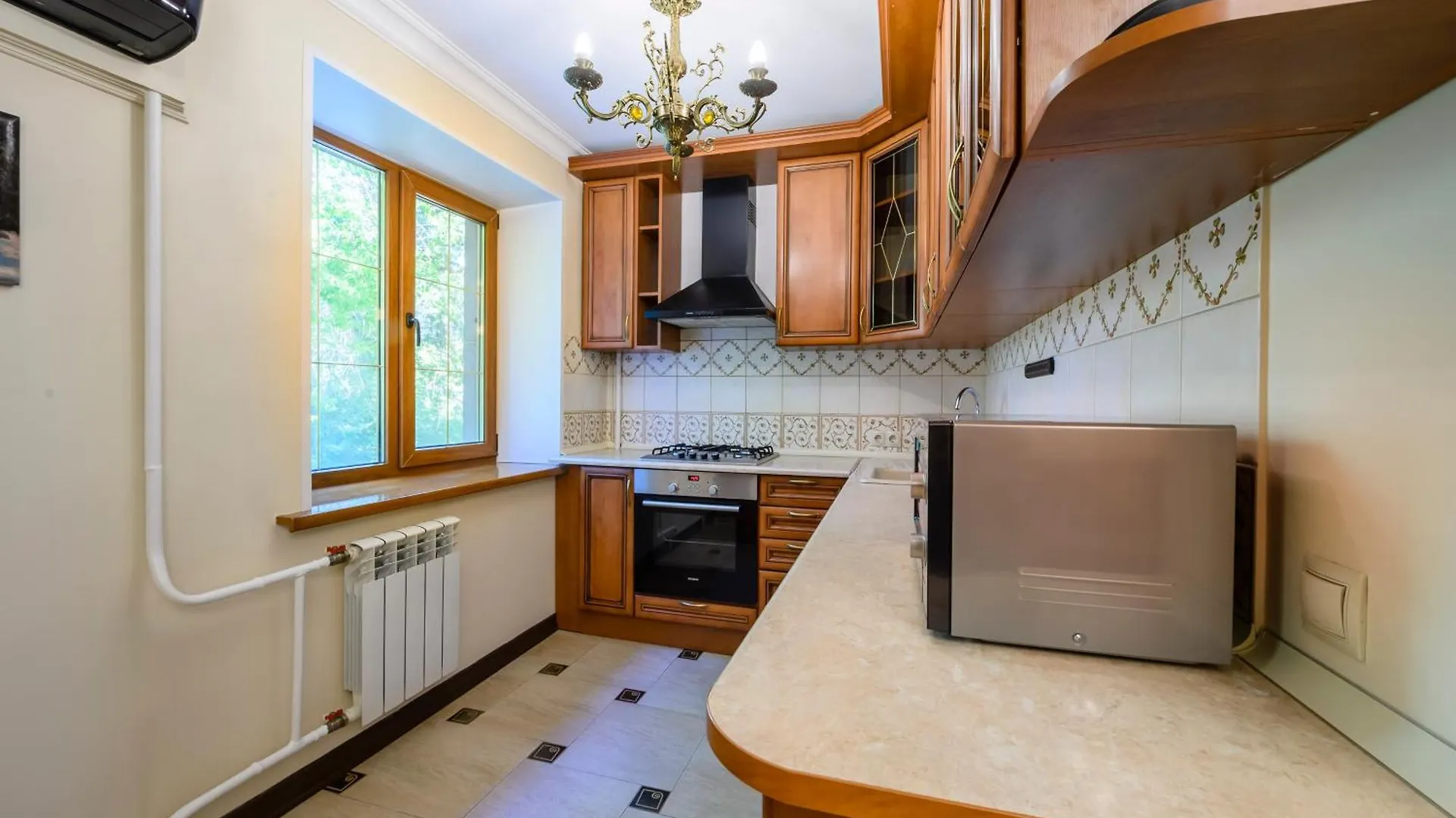Arbat 2 Area - Traveler'S Choice In The City Center Almatı